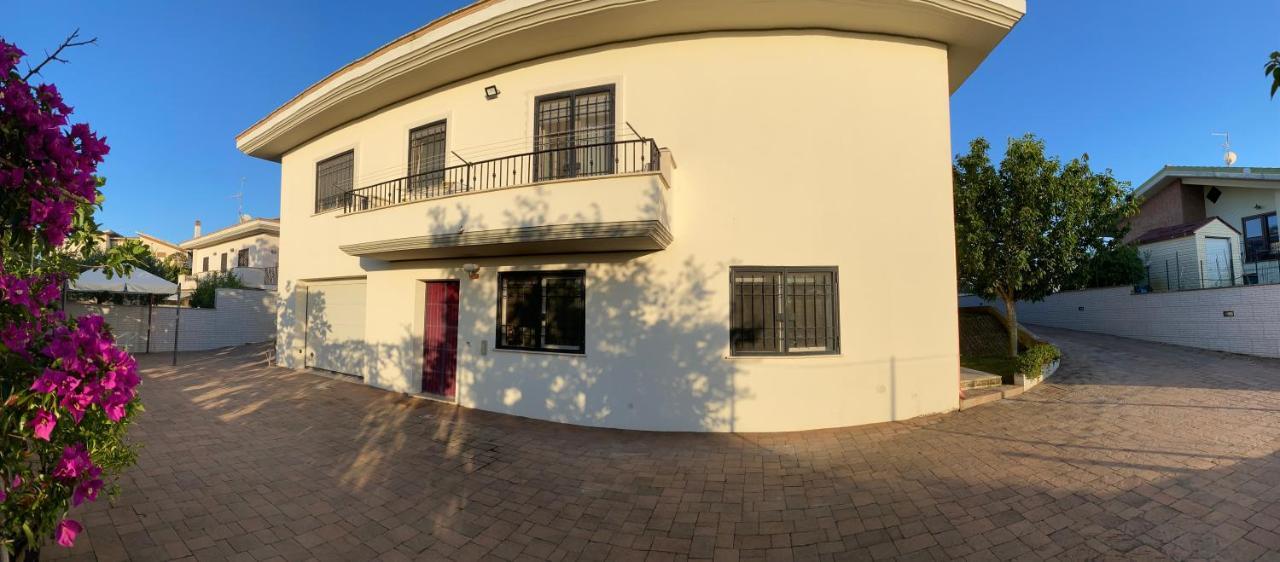 Alloggio Turistico Villa Camelia Lavinio Anzio Exterior photo